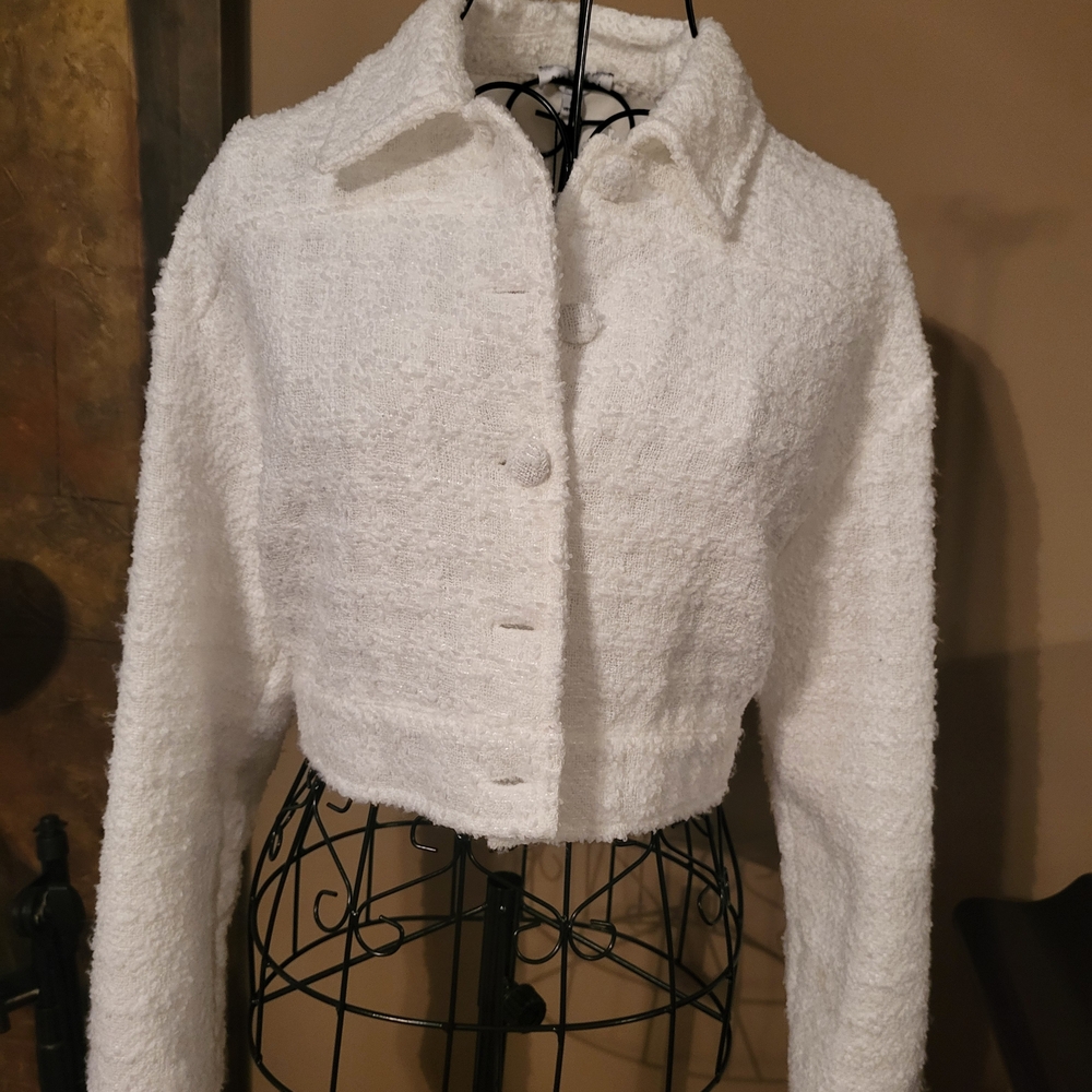 Gianni Bini Women's White Textured Elegant Jacket - Picture 2 of 3